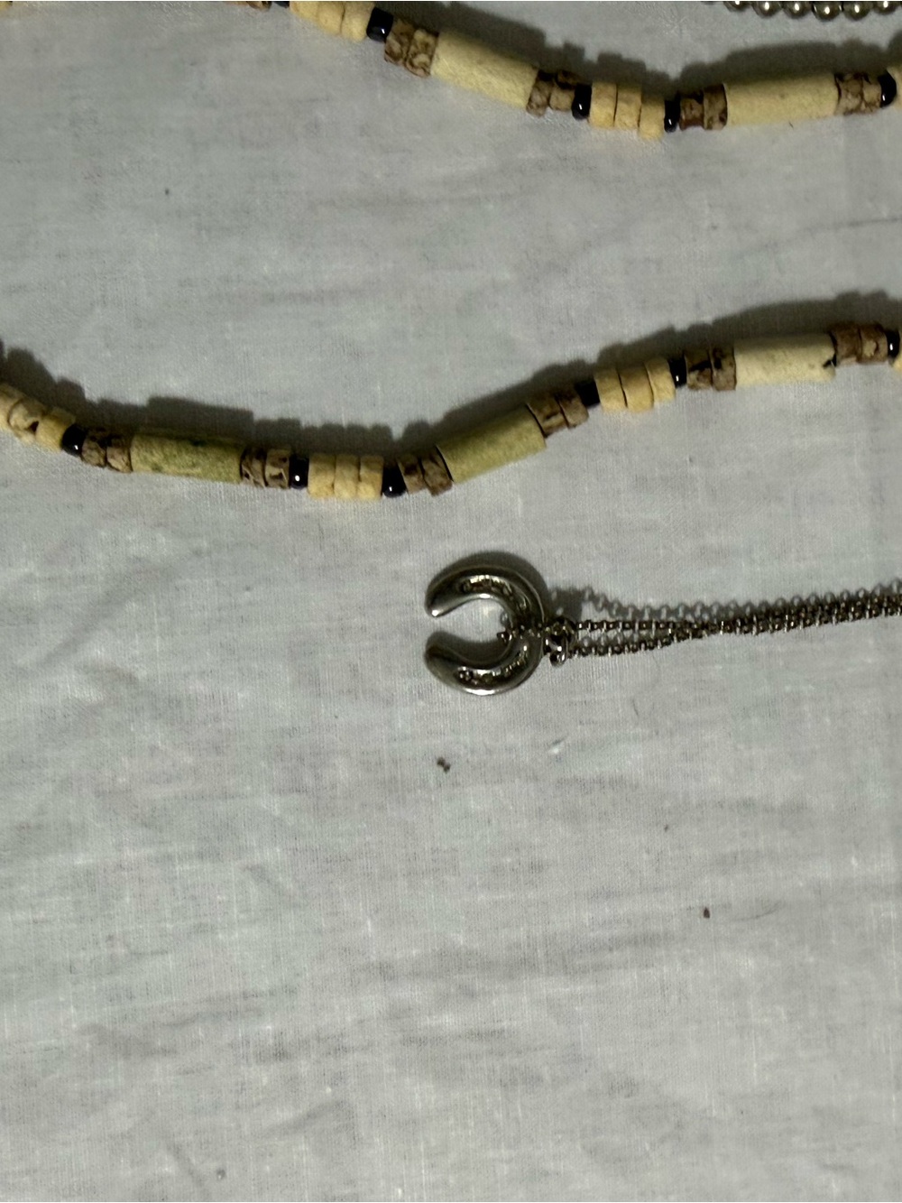 Large Western Boho Costume Jewelry Lot--Necklaces, Bracelets, and Earrings - Picture 10 of 15